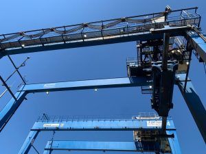 Proyecto de iluminación en las torres de CSP, en el puerto de Bilbao, Abanto-Zierbena, Bizkaia