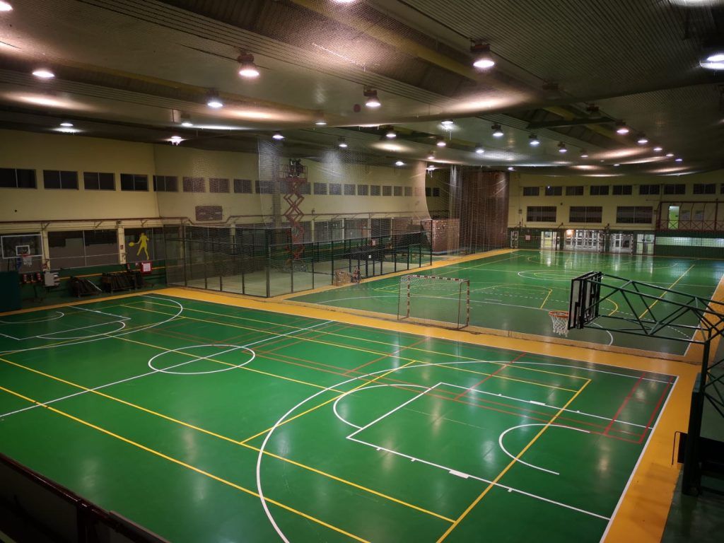 PROYECTO DE ILUMINACION REALIZADO EN EL POLIDEPORTIVO ZUBI ALDE PORTUGALETE, BIZKAIA