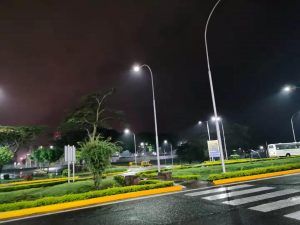 Proyecto de iluminacion realizado en los exteriores del aeropuerto de Burkina Faso